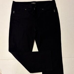 Mexx Black Straight-Leg Crooped Pants with Silver Rivet Detail